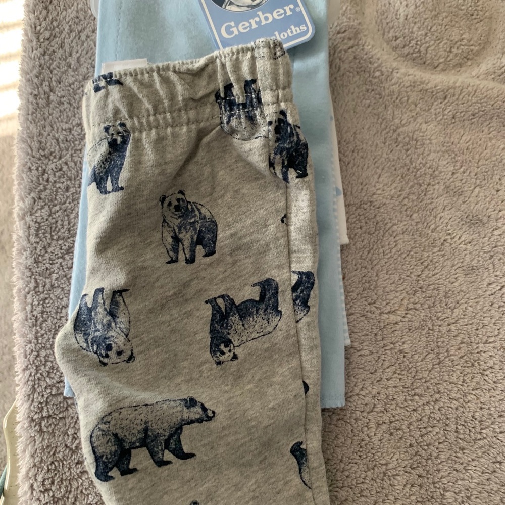 3 pack burp cloth and size 6 month pants